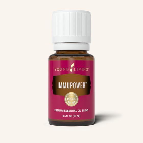 ImmuPower™ etherische olieblend van Young Living met een fris, kruidig en houtachtig aroma voor aromatherapie en dagelijks gebruik.