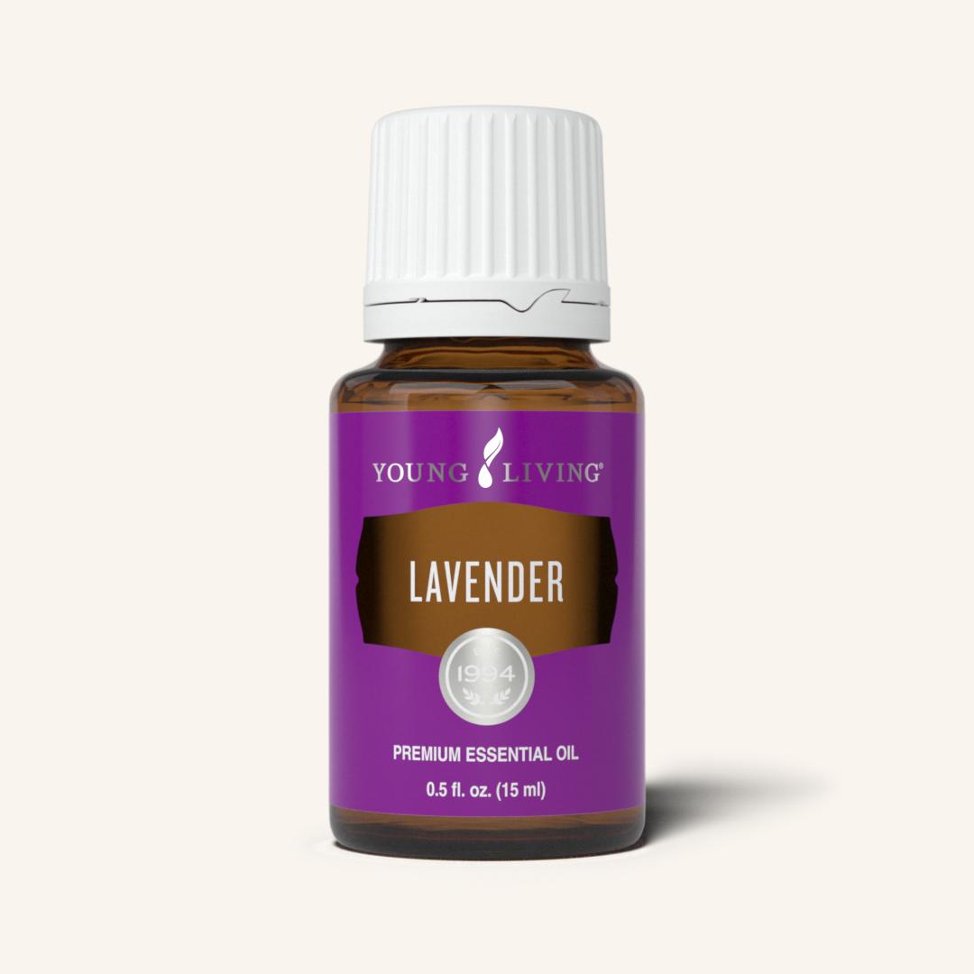 Young Living Lavender etherische olie, 100% pure essentiële olie van Lavandula angustifolia met een frisse, zachte en bloemige lavendelgeur.