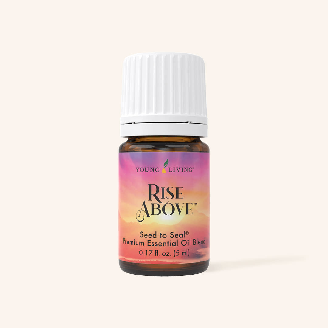Young Living Rise Above™ etherische olieblend met Sacred Frankincense™, Royal Hawaiian Sandalwood™, Northern Lights Black Spruce, Bergamot en Jasmine voor aromatherapie.