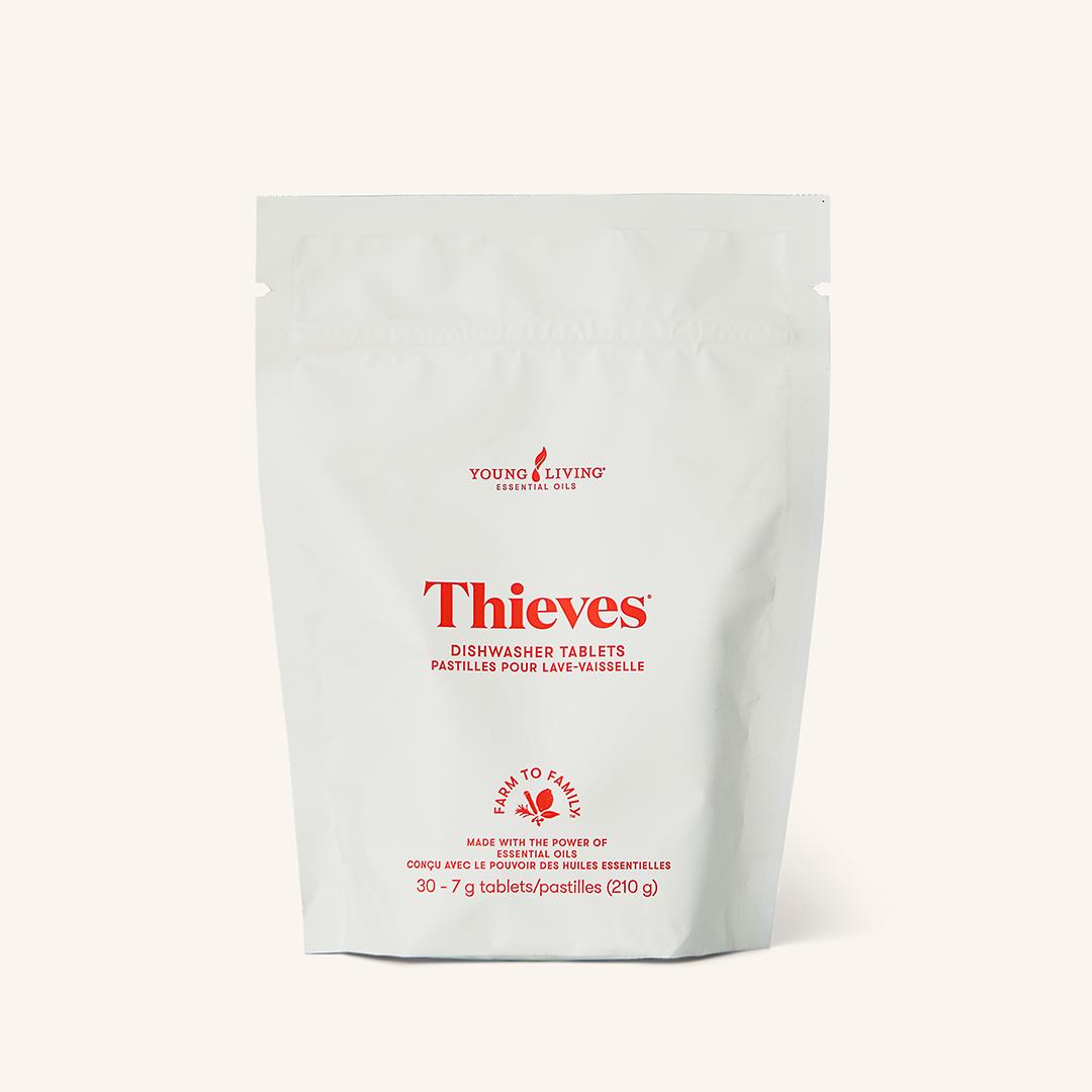 Young Living Thieves® Dishwasher Tablets met 30 plasticvrije vaatwastabletten verrijkt met de exclusieve Thieves®-blend.