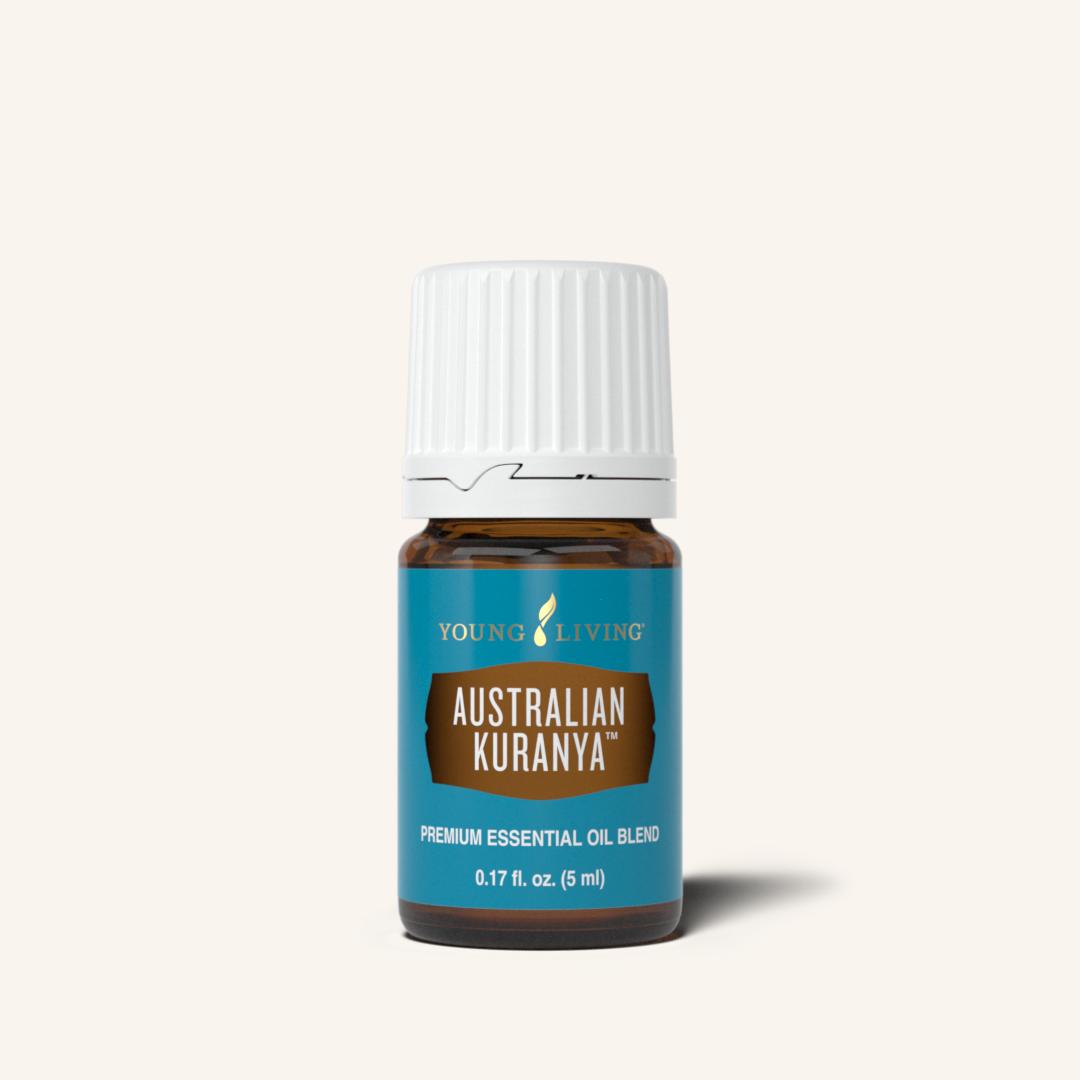 Australian Kuranya™ etherische olieblend van Young Living met een frisse, houtachtige en kruidige geur, geïnspireerd door Australische botanische ingrediënten.