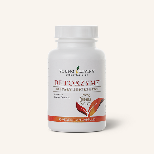 Young Living Detoxzyme® 90 capsules, vegetarisch voedingssupplement met een uitgebreide enzymenblend en premium etherische oliën van komijn, anijs en venkel.