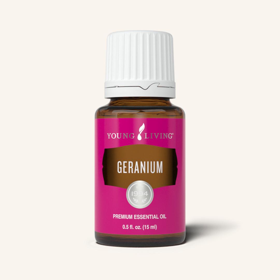 Young Living Geranium etherische olie, 100% pure essentiële olie van Pelargonium graveolens met een frisse, zoete en bloemige geur.