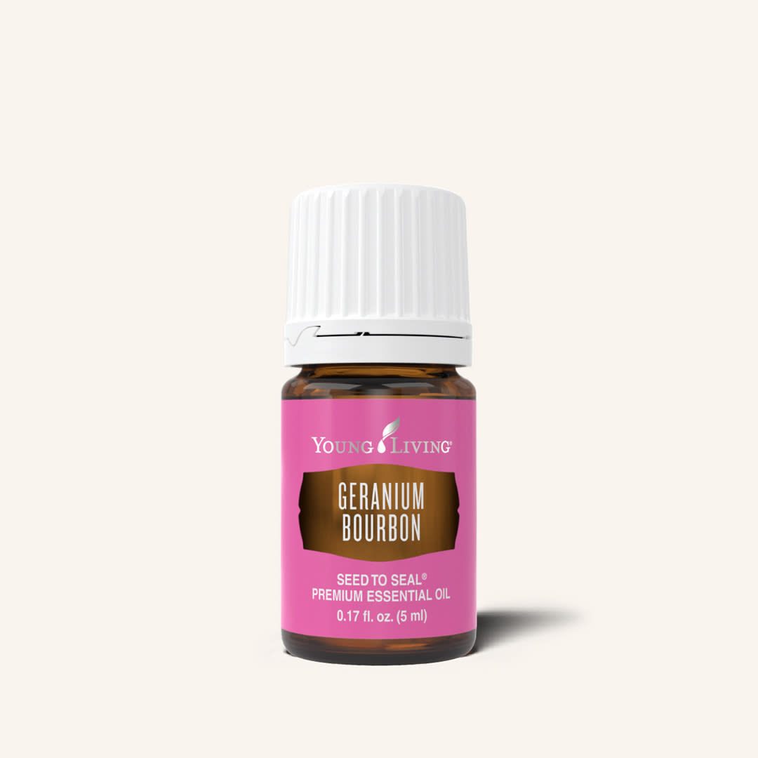 Young Living Geranium Bourbon etherische olie, 100% pure essentiële olie van Pelargonium graveolens Bourbon met een rijk, zoet en bloemig aroma.