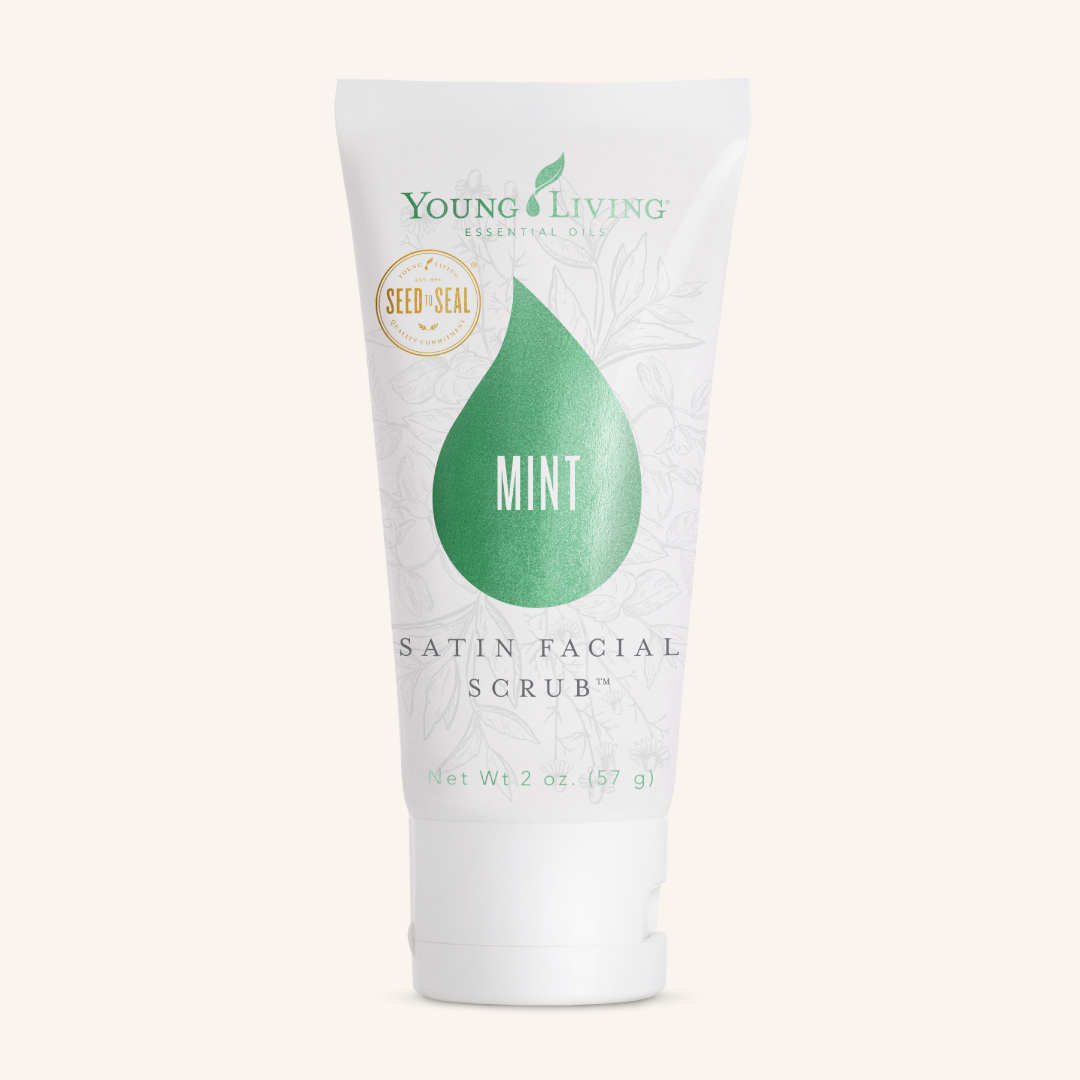 Young Living Satin Facial Scrub Mint, milde gezichtsscrub met abrikozenpitpoeder en pepermuntolie voor een frisse, gladde en stralende huid.