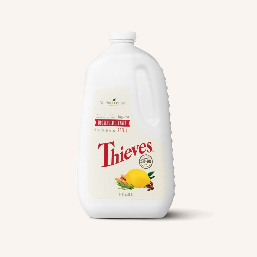 Young Living Thieves® Household Cleaner 1800 ml grootverpakking, hooggeconcentreerde plantaardige allesreiniger met de exclusieve Thieves®-blend.